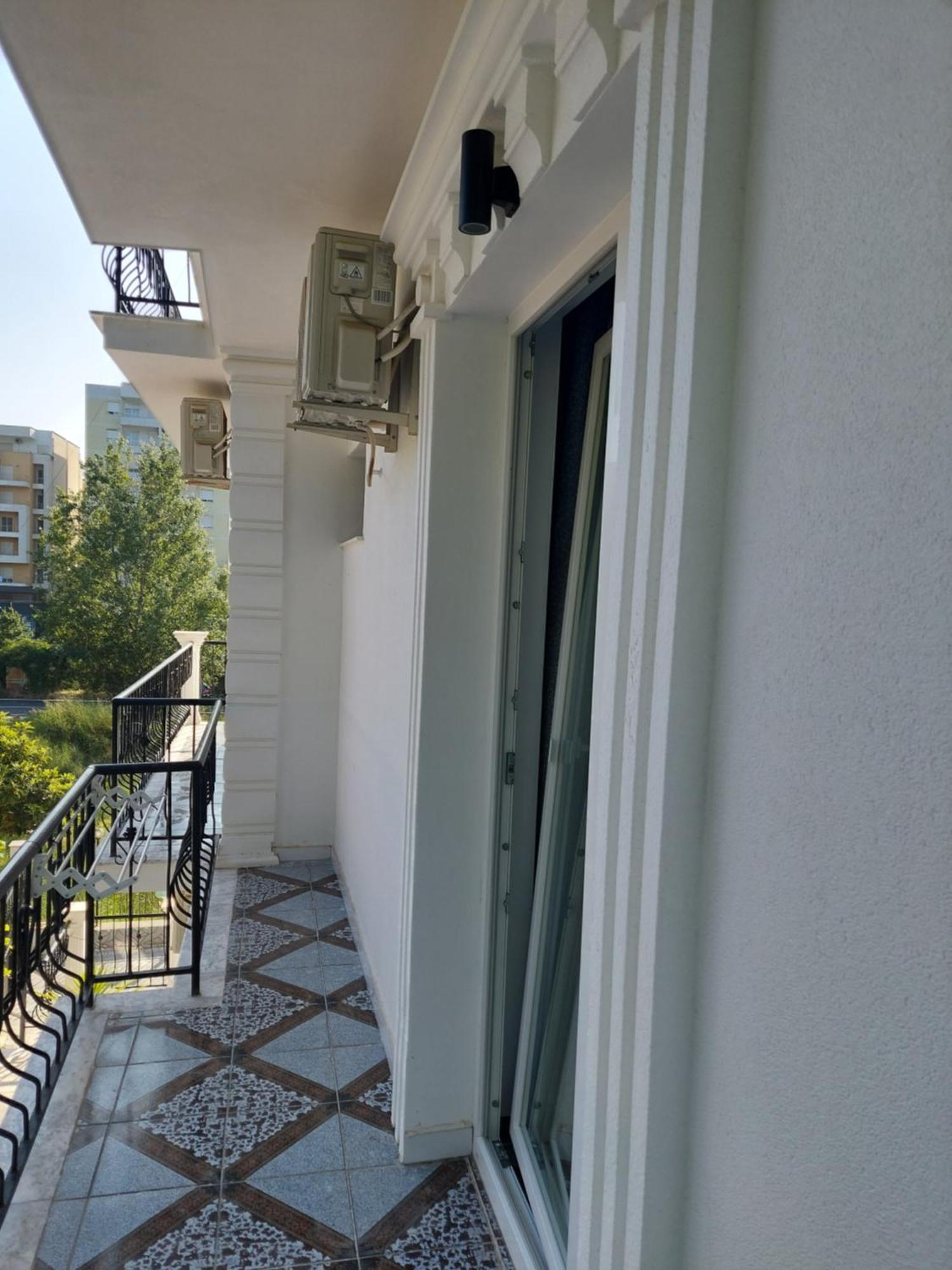 Hotel Fama Škalngur Exteriör bild