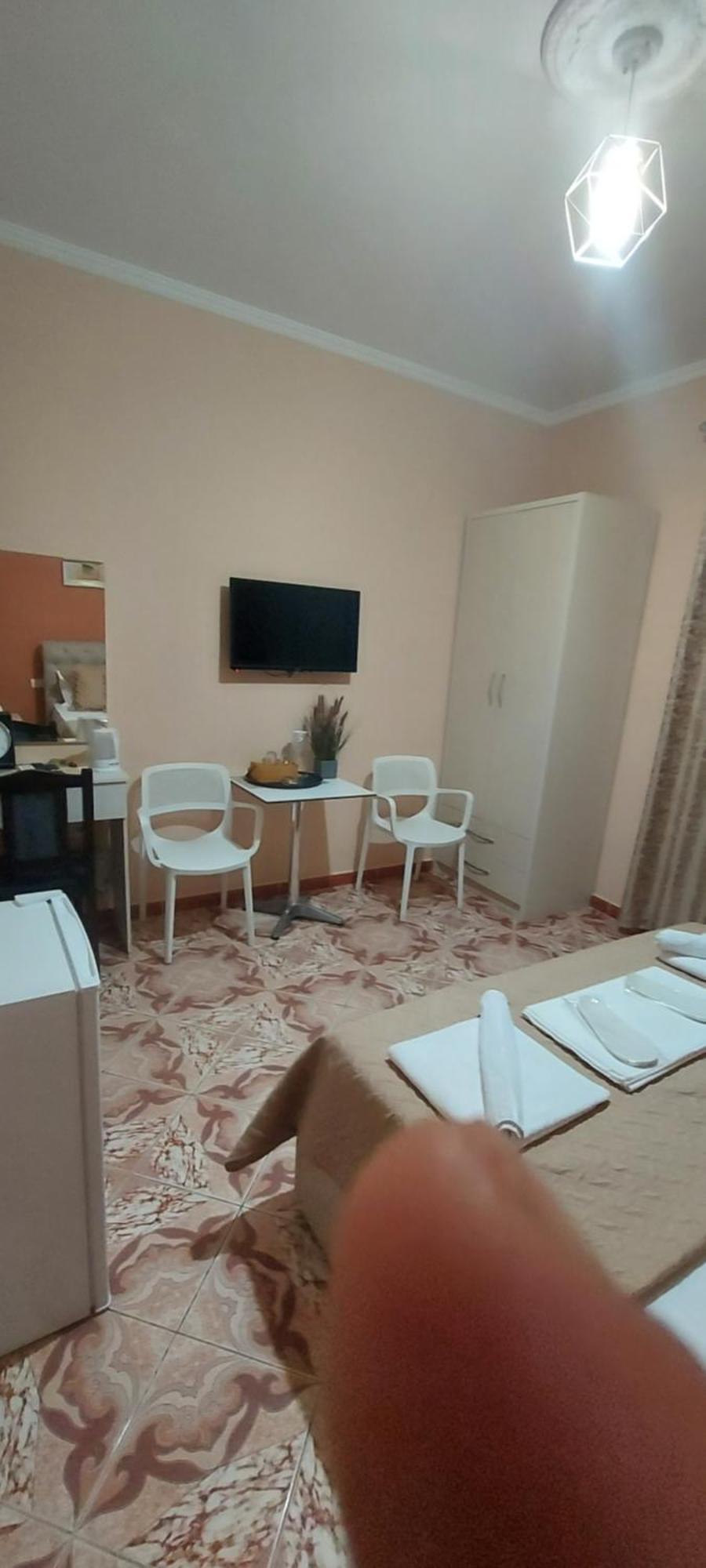 Hotel Fama Škalngur Exteriör bild