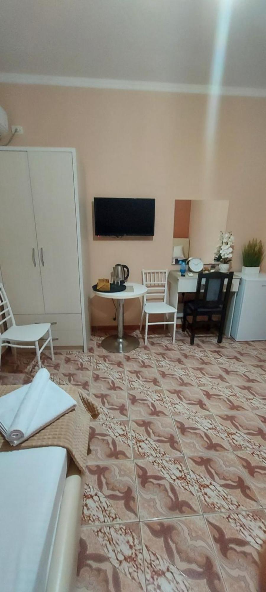 Hotel Fama Škalngur Exteriör bild