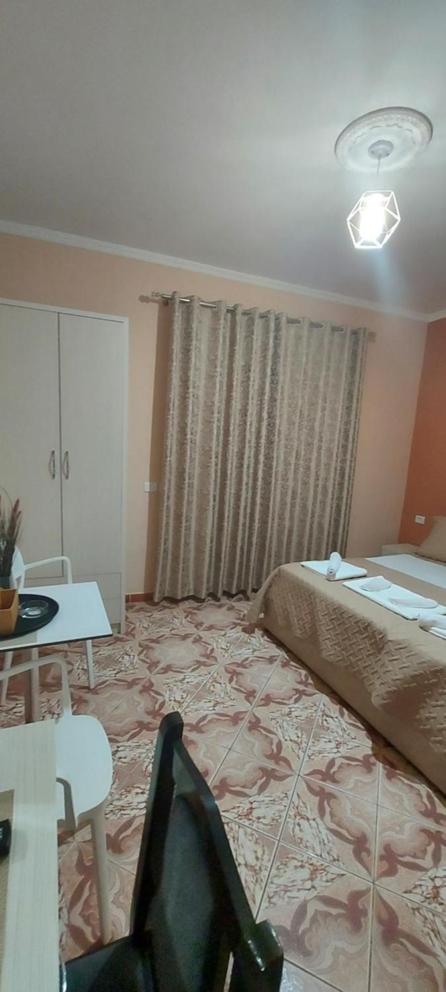 Hotel Fama Škalngur Exteriör bild